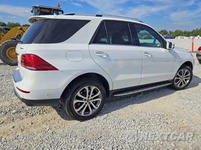 Trzecie zdjęcie samochodu z tyłu: 2019 MERCEDES-BENZ GLE 400 4MATIC VIN:4JGDA5GB6KB211757 - miniatura