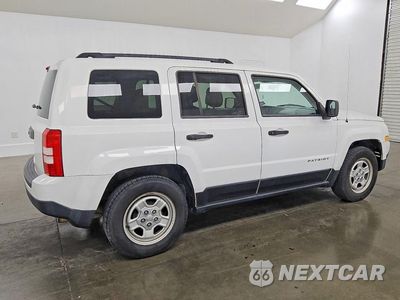 Trzecie zdjęcie samochodu z tyłu: 2014 JEEP PATRIOT SPORT VIN:1C4NJPBA3ED881438 - miniatura