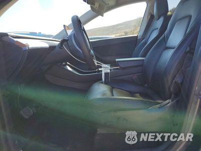 Zdjęcie 7 z 13 samochodu: 2020 TESLA MODEL Y VIN:5YJYGDEF9LF023916 - miniatura