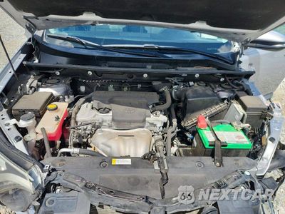 Zdjęcie 12 z 14 samochodu: 2018 TOYOTA RAV4 LIMITED VIN:2T3YFREV5JW415595 - miniatura