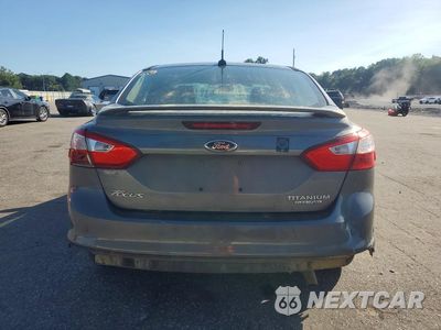 Zdjęcie 6 z 12 samochodu: 2012 FORD FOCUS TITANIUM VIN:1FAHP3J21CL365473 - miniatura