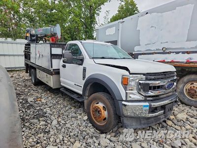 Czwarte zdjęcie samochodu z boku: 2020 FORD F550 SUPER DUTY VIN:1FDUF5HT6LDA08978 - miniatura