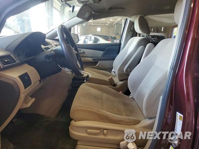 Zdjęcie 7 z 13 samochodu: 2012 HONDA ODYSSEY LX VIN:5FNRL5H23CB018046 - miniatura