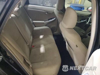 Zdjęcie 10 z 13 samochodu: 2014 TOYOTA PRIUS TWO VIN:JTDKN3DU1E1808576 - miniatura