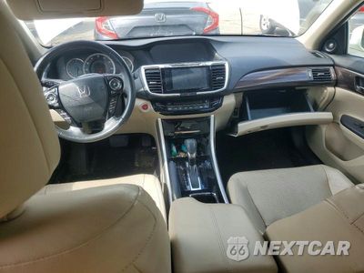 Zdjęcie 8 z 12 samochodu: 2016 HONDA ACCORD EXL VIN:1HGCR2F96GA235044 - miniatura