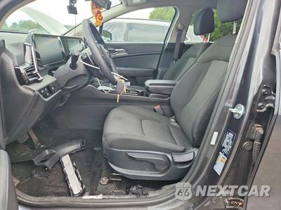 Zdjęcie 7 z 13 samochodu: 2023 KIA SPORTAGE LX VIN:KNDPUCAG3P7107979 - miniatura