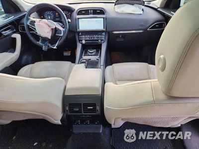 Zdjęcie 8 z 14 samochodu: 2019 JAGUAR F-PACE PRESTIGE VIN:SADCK2FX9KA609967 - miniatura