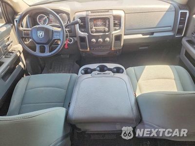 Zdjęcie 8 z 12 samochodu: 2015 RAM 2500 SLT VIN:3C6TR4DT0FG573376 - miniatura