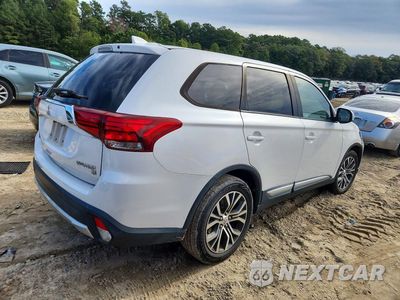 Trzecie zdjęcie samochodu z tyłu: 2017 MITSUBISHI OUTLANDER SE VIN:JA4AD3A30HZ008233 - miniatura