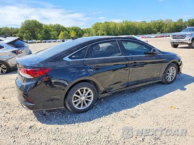 Trzecie zdjęcie samochodu z tyłu: 2018 HYUNDAI SONATA SE VIN:5NPE24AF3JH682824 - miniatura