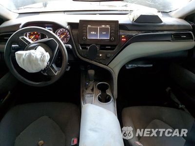 Zdjęcie 8 z 12 samochodu: 2022 TOYOTA CAMRY LE VIN:4T1C11AK1NU648376 - miniatura
