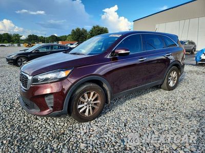 2020 KIA SORENTO LX 5XYPG4A38LG641941 - główne zdjęcie licytacji z USA - miniatura
