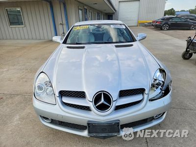 Piąte zdjęcie samochodu w środku: 2009 MERCEDES-BENZ SLK 350 VIN:WDBWK58F89F192271 - miniatura