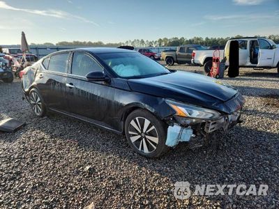 Czwarte zdjęcie samochodu z boku: 2019 NISSAN ALTIMA SL VIN:1N4BL4EV7KC258535 - miniatura