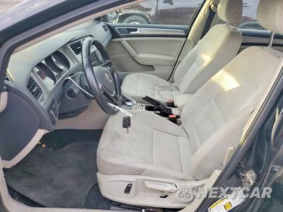 Zdjęcie 7 z 13 samochodu: 2017 VOLKSWAGEN GOLF SPORTWAGEN S VIN:3VW017AU6HM502752 - miniatura