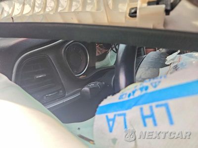 Zdjęcie 9 z 12 samochodu: 2019 DODGE CHALLENGER R/T SCAT PACK VIN:2C3CDZFJ0KH723856 - miniatura