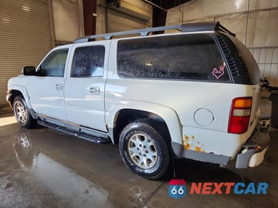 Drugie zdjęcie samochodu z przodu: 2002 CHEVROLET SUBURBAN K1500 VIN:3GNFK16Z42G249021 - miniatura