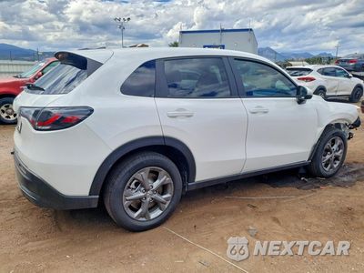 Trzecie zdjęcie samochodu z tyłu: 2026 HONDA HR-V LX VIN:3CZRZ2H35TM773288 - miniatura