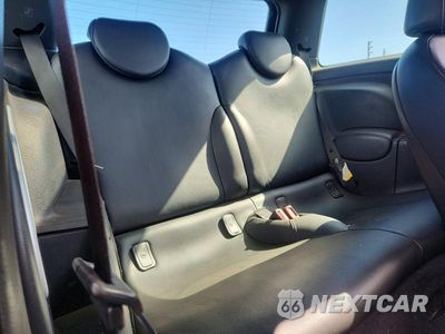 Zdjęcie 10 z 12 samochodu: 2006 MINI COOPER S VIN:WMWRE33576TJ37894 - miniatura