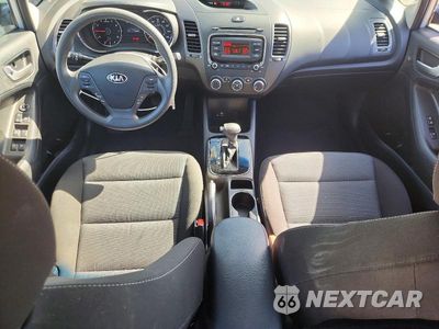 Zdjęcie 8 z 12 samochodu: 2017 KIA FORTE LX VIN:3KPFK4A78HE026551 - miniatura