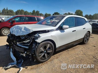 2025 BMW IX XDRIVE50 WB523CF0XSCT81426 - główne zdjęcie licytacji z USA - miniatura