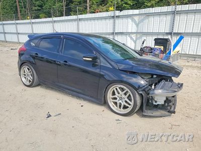 Czwarte zdjęcie samochodu z boku: 2016 FORD FOCUS ST VIN:1FADP3L95GL402829 - miniatura