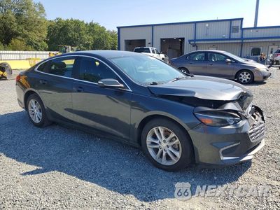 Czwarte zdjęcie samochodu z boku: 2018 CHEVROLET MALIBU LT VIN:1G1ZD5ST2JF235698 - miniatura