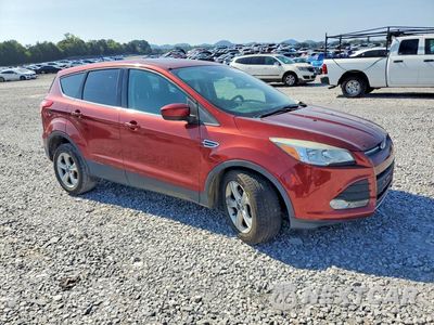 Czwarte zdjęcie samochodu z boku: 2015 FORD ESCAPE SE VIN:1FMCU0GX5FUB24685 - miniatura