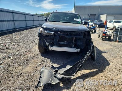 Piąte zdjęcie samochodu w środku: 2016 TOYOTA 4RUNNER SR5 PREMIUM VIN:JTEBU5JR1G5398139 - miniatura