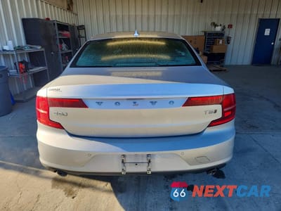 Zdjęcie 6 z 12 samochodu: 2018 VOLVO S90 T5 MOMENTUM VIN:LVY982MK2JP022235 - miniatura