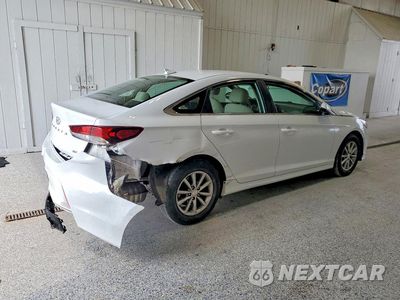 Trzecie zdjęcie samochodu z tyłu: 2018 HYUNDAI SONATA ECO VIN:5NPE24AA4JH673733 - miniatura