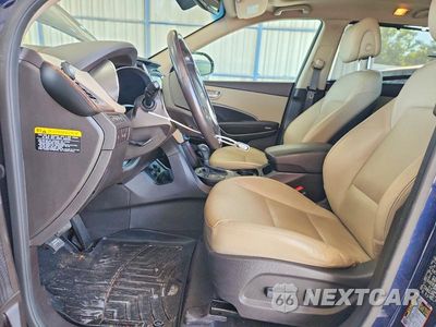 Zdjęcie 7 z 12 samochodu: 2017 HYUNDAI SANTA FE SE ULTIMATE VIN:KM8SR4HF4HU232325 - miniatura