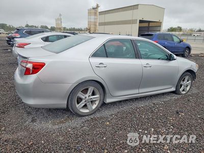 Trzecie zdjęcie samochodu z tyłu: 2013 TOYOTA CAMRY SE VIN:4T1BF1FK5DU243223 - miniatura