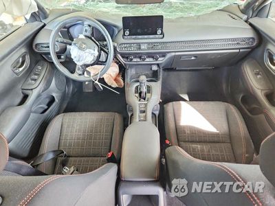 Zdjęcie 8 z 13 samochodu: 2025 HONDA HR-V SPORT VIN:3CZRZ1H52SM701068 - miniatura