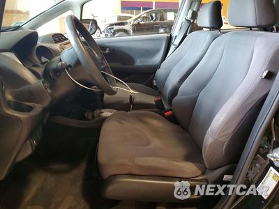 Zdjęcie 7 z 12 samochodu: 2011 HONDA FIT VIN:JHMGE8H33BS007303 - miniatura
