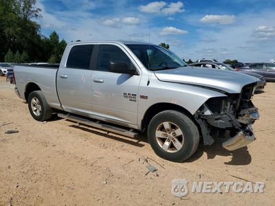 Czwarte zdjęcie samochodu z boku: 2019 RAM 1500 CLASSIC SLT VIN:1C6RR7TT4KS516890 - miniatura