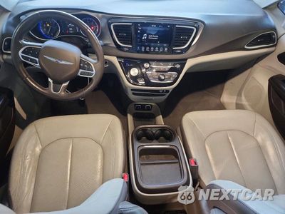 Zdjęcie 8 z 13 samochodu: 2018 CHRYSLER PACIFICA TOURING L VIN:2C4RC1BG2JR133008 - miniatura