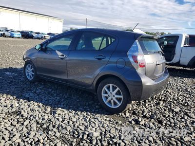 Drugie zdjęcie samochodu z przodu: 2014 TOYOTA PRIUS C FOUR VIN:JTDKDTB3XE1574175 - miniatura