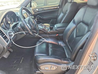 Zdjęcie 7 z 14 samochodu: 2013 PORSCHE CAYENNE GTS VIN:WP1AD2A23DLA79333 - miniatura
