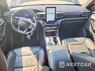Zdjęcie 8 z 13 samochodu: 2023 FORD EXPLORER ST VIN:1FM5K8GC2PGB85499 - miniatura