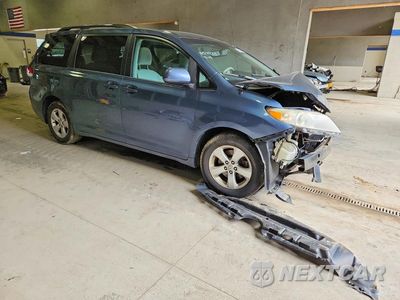 Czwarte zdjęcie samochodu z boku: 2014 TOYOTA SIENNA LE VIN:5TDKK3DC4ES442728 - miniatura