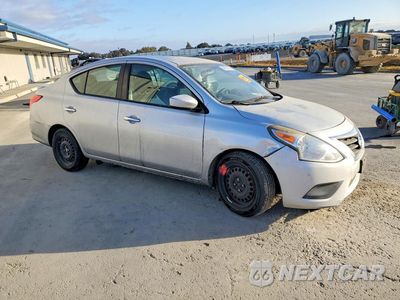 Czwarte zdjęcie samochodu z boku: 2016 NISSAN VERSA 1.6 SV VIN:3N1CN7AP3GL827185 - miniatura