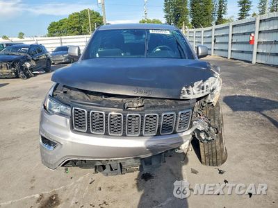 Piąte zdjęcie samochodu w środku: 2019 JEEP GRAND CHEROKEE LAREDO VIN:1C4RJEAG6KC789821 - miniatura