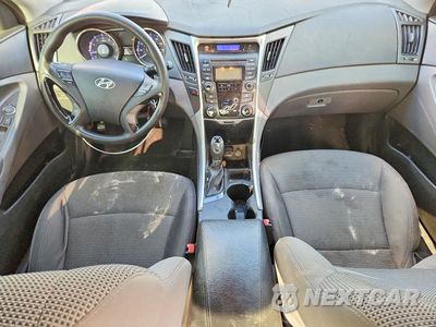 Zdjęcie 8 z 12 samochodu: 2012 HYUNDAI SONATA GLS VIN:5NPEB4AC2CH374116 - miniatura