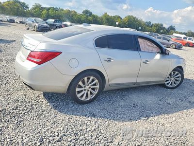 Trzecie zdjęcie samochodu z tyłu: 2016 BUICK LACROSSE VIN:1G4GB5G39GF110103 - miniatura