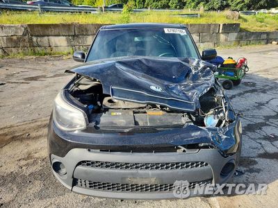 Piąte zdjęcie samochodu w środku: 2017 KIA SOUL BASE VIN:KNDJN2A21H7468582 - miniatura