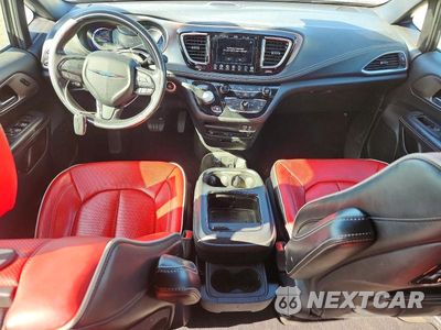 Zdjęcie 8 z 13 samochodu: 2020 CHRYSLER PACIFICA HYBRID LIMITED VIN:2C4RC1N79LR235081 - miniatura