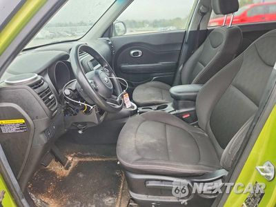 Zdjęcie 7 z 13 samochodu: 2016 KIA SOUL BASE VIN:KNDJN2A24G7844349 - miniatura