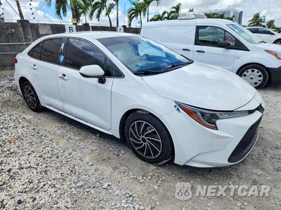 Czwarte zdjęcie samochodu z boku: 2021 TOYOTA COROLLA LE VIN:JTDEPMAE5MJ186198 - miniatura