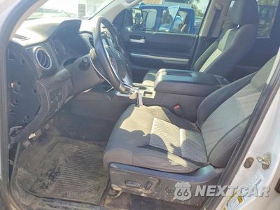 Zdjęcie 7 z 12 samochodu: 2017 TOYOTA TUNDRA SR5 VIN:5TFUW5F18HX647584 - miniatura